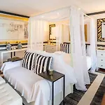 Villa Mey\'S Place On The Beach